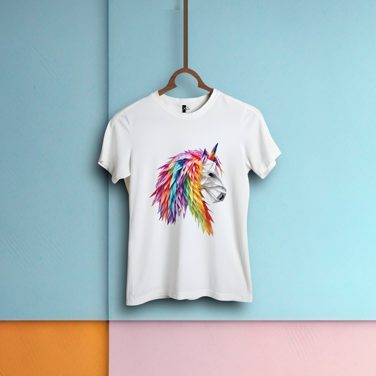 Women’s T-shirt Round Neck Classic: Unicorn